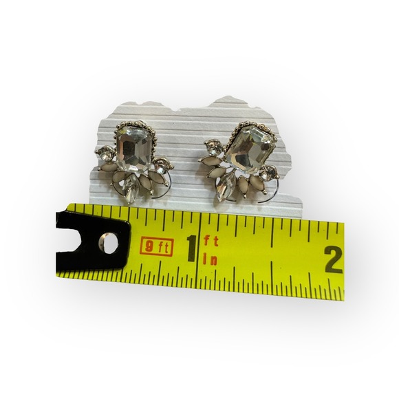 Sparkling Crystal Cluster Stud Earrings Fashion Jewelry Women - Picture 4 of 4